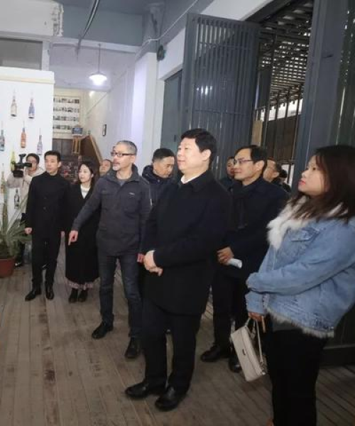 江岸新闻头条视频，揭示最新科技进展与区域发展动态